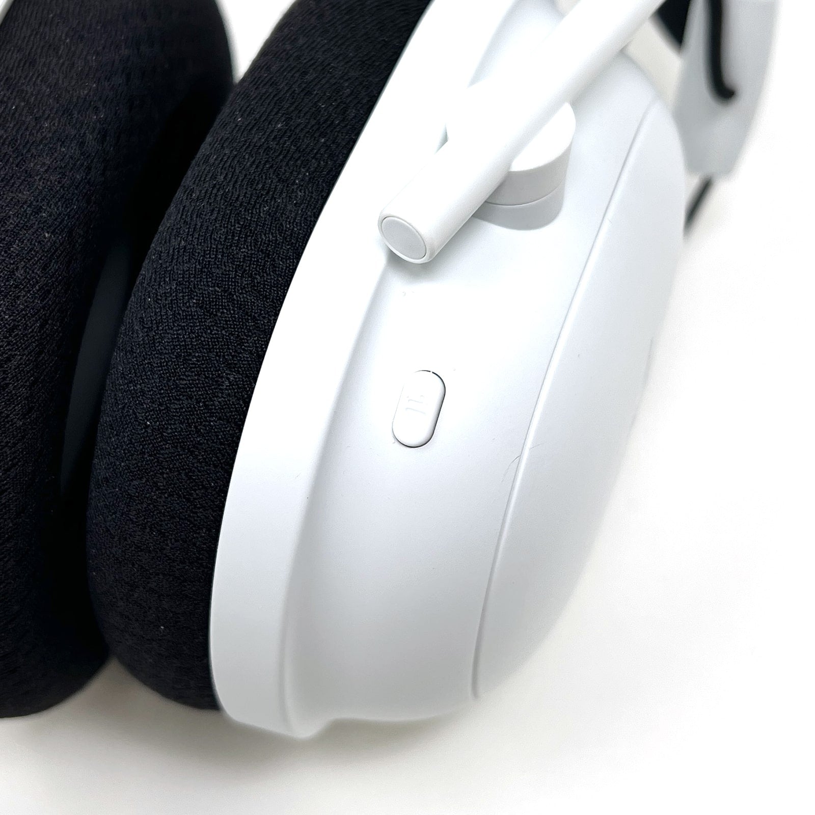 Razer BlackShark V2 Pro Wireless Gaming Headset White RZ04-04530200